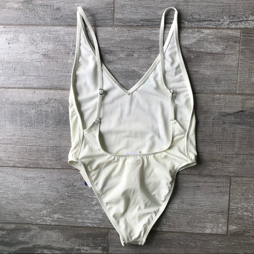 ๐ฅ๐ฅBILLABONG - REISSUE ONE PIECE๐ฅ๐ฅ - Picture 5 of 8